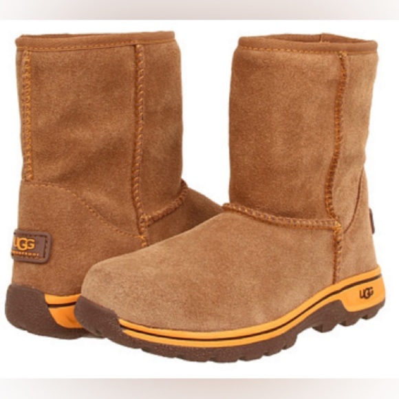 UGG Other - UGG Lynden Boots 4